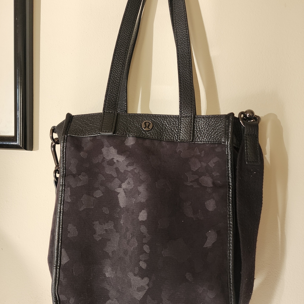 lululemon Now And Always athletica Mini Tote 8.L